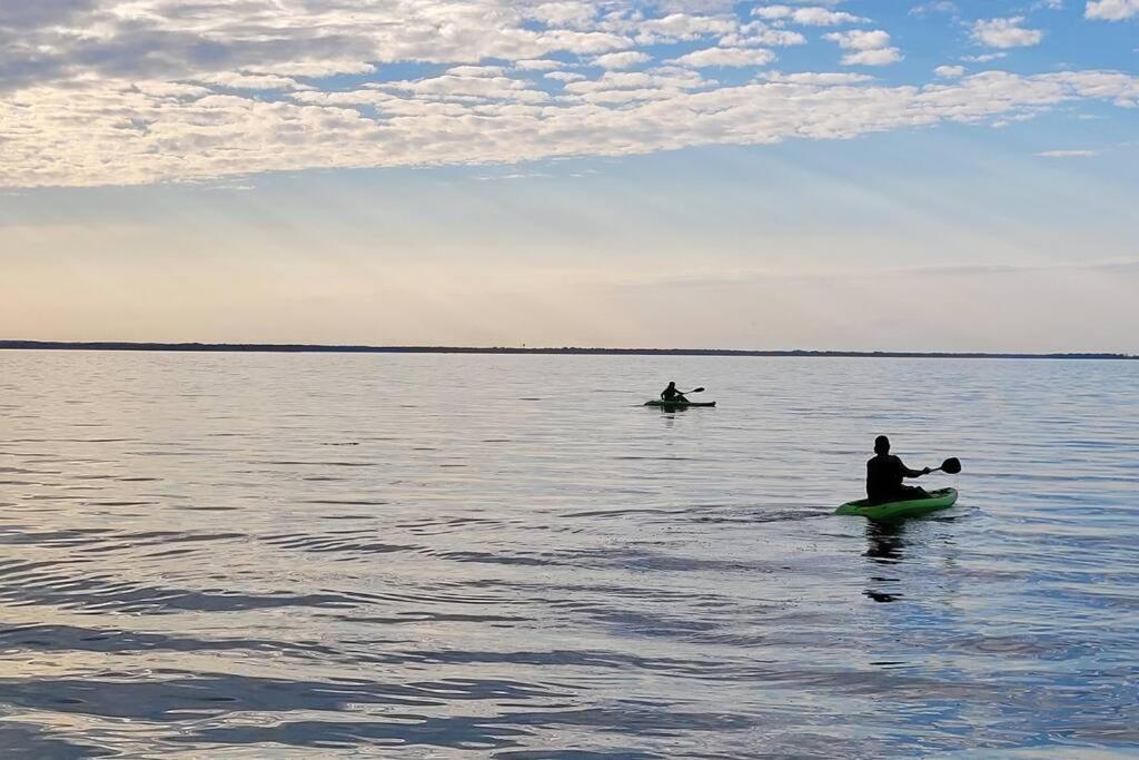 Waterfront Cottage Near Lambeau And Door County! グリーンベイ エクステリア 写真